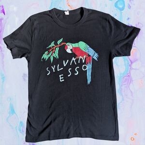 🔥$5 Bundled🔥Sylvan Esso Indie Band Tropical Parrot Tee Black Soft Cotton